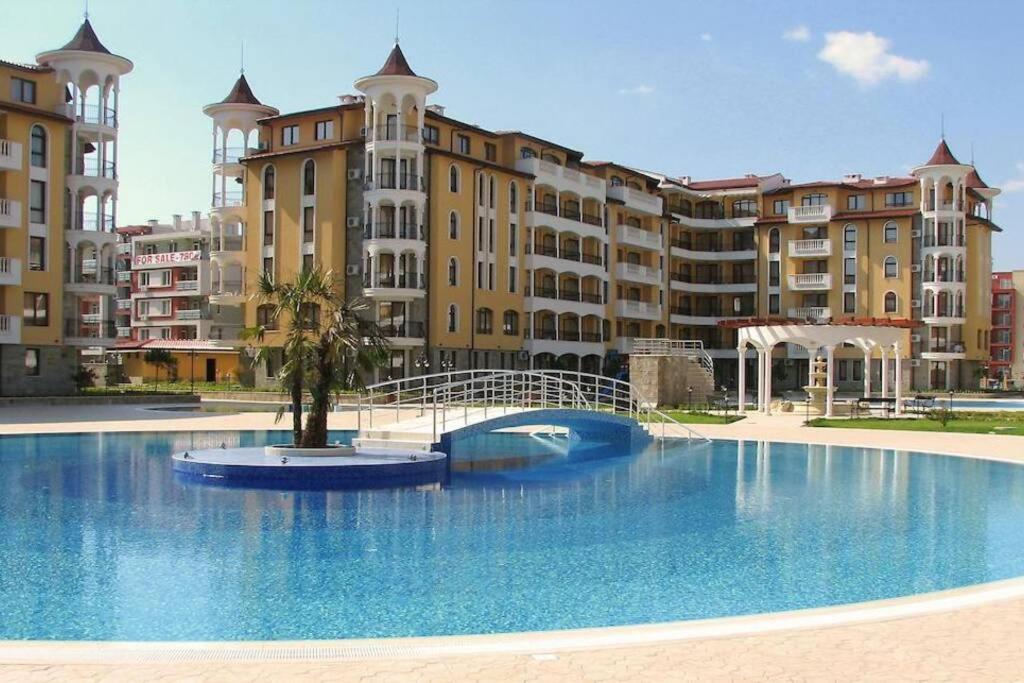 써니비치 Royal Sun, 6 People, 600 M From The Sea 아파트 외부 사진