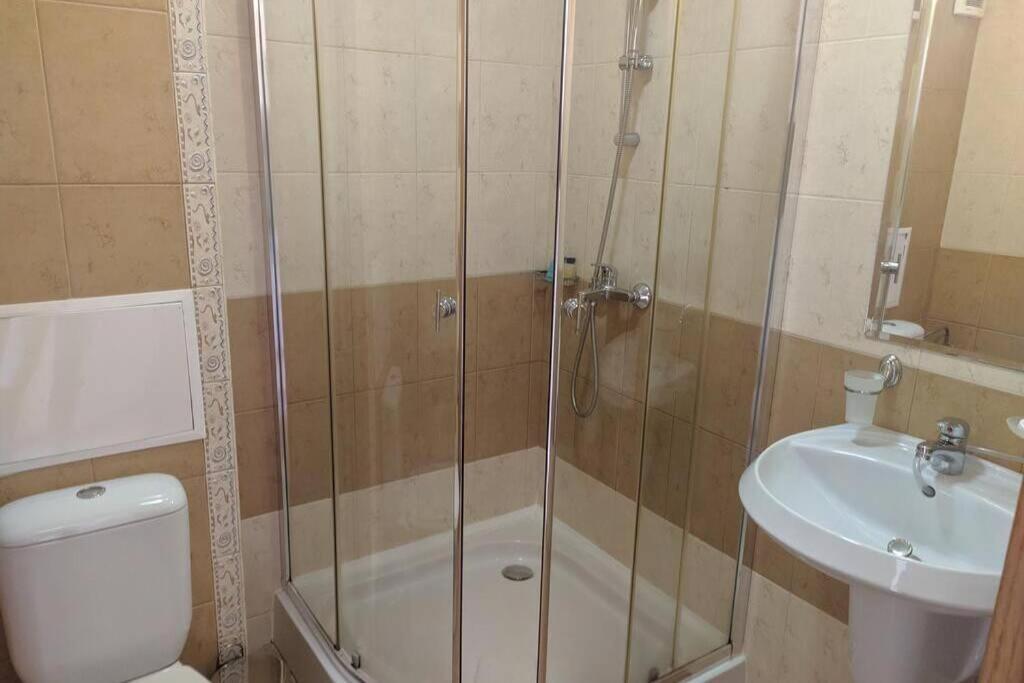 써니비치 Royal Sun, 6 People, 600 M From The Sea 아파트 외부 사진